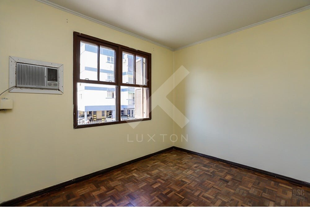 Apartamento com 38m², 1 dormitório, no bairro Santo Antônio em Porto Alegre para Comprar