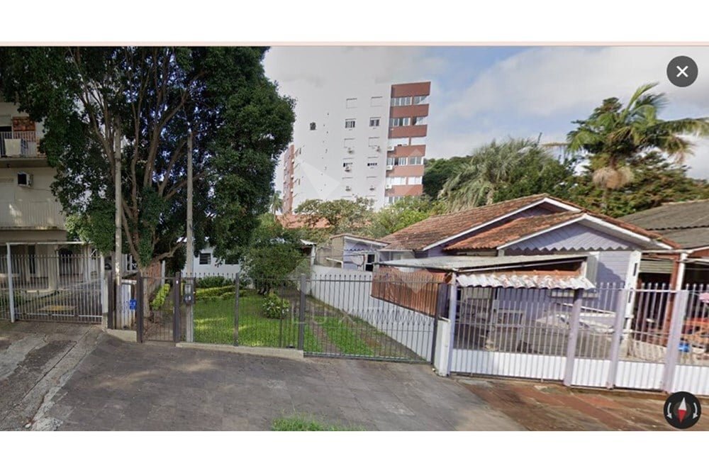 Terreno com 352m², no bairro Cristo Redentor em Porto Alegre para Comprar