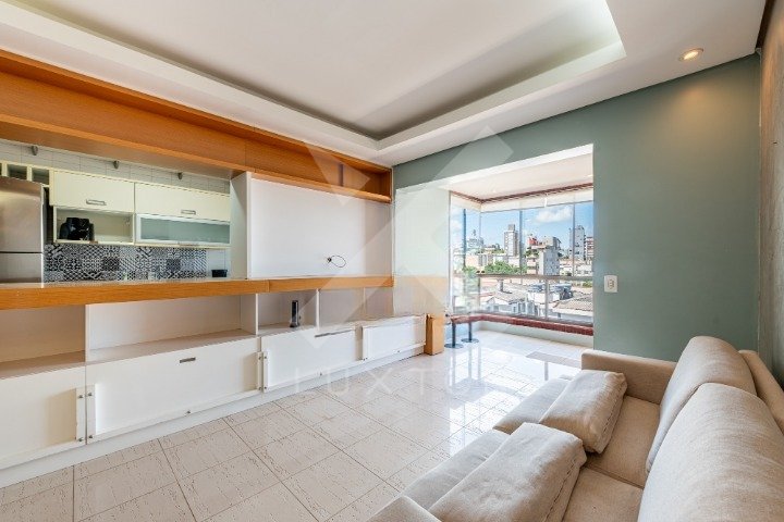 Apartamento com 77m², 2 dormitórios, 1 suíte, 1 vaga, no bairro Rio Branco em Porto Alegre para Comprar ou Alugar