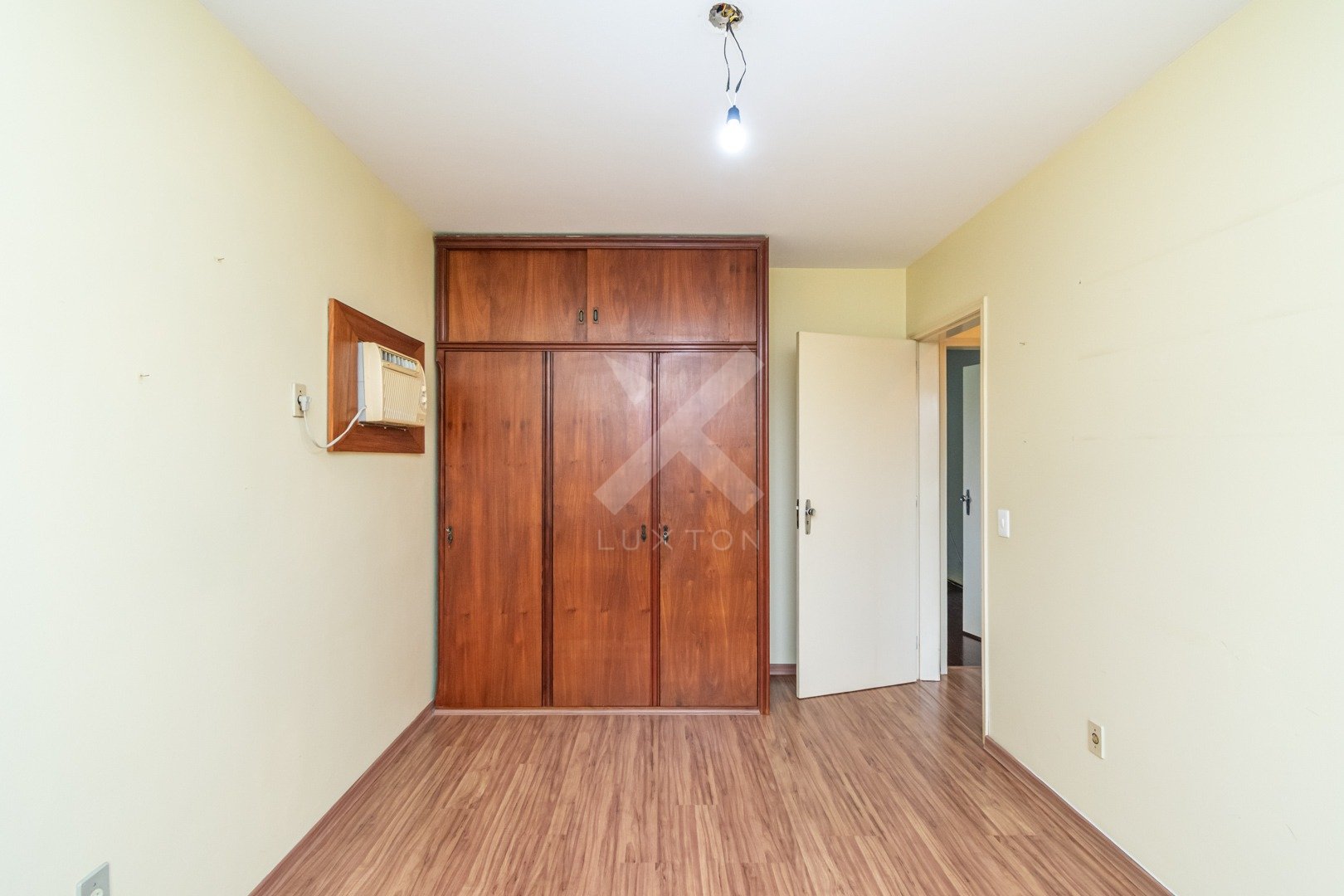 Apartamento com 76m², 2 dormitórios, 1 vaga, no bairro Petrópolis em Porto Alegre para Comprar