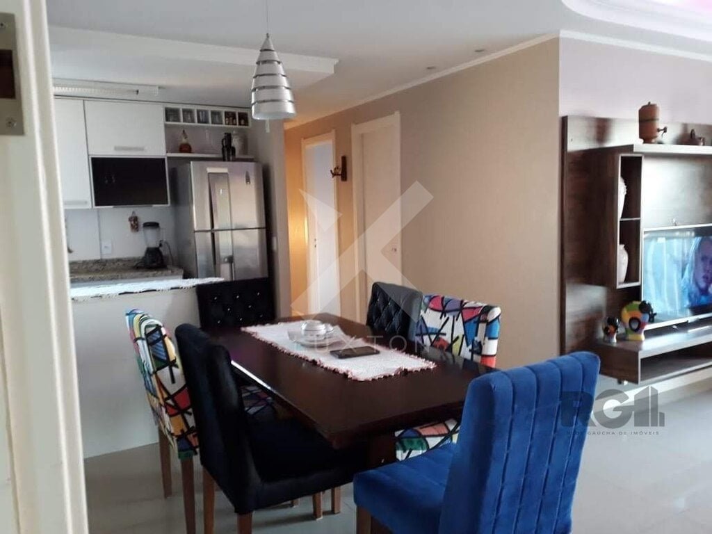 Apartamento com 75m², 3 dormitórios, 1 suíte, 1 vaga, no bairro Cristo Redentor em Porto Alegre para Comprar