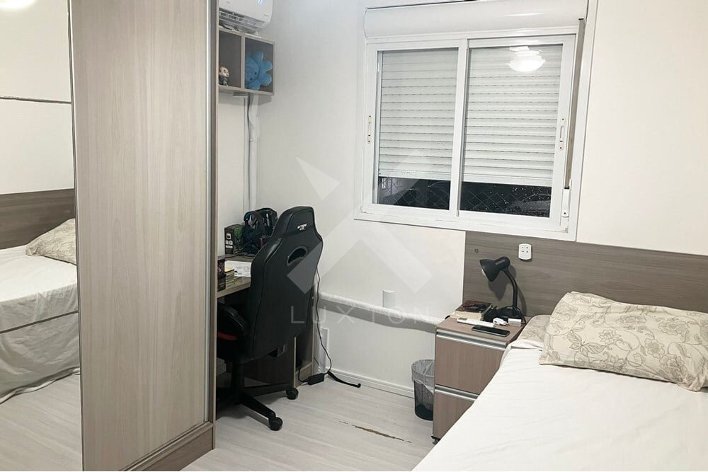 Apartamento com 47m², 2 dormitórios, 1 vaga, no bairro Lomba do Pinheiro em Porto Alegre para Comprar