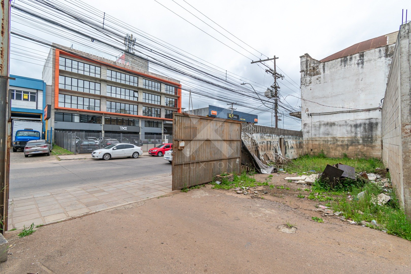 Terreno Comercial com 2090m², no bairro Centro Historico em Porto Alegre para Alugar