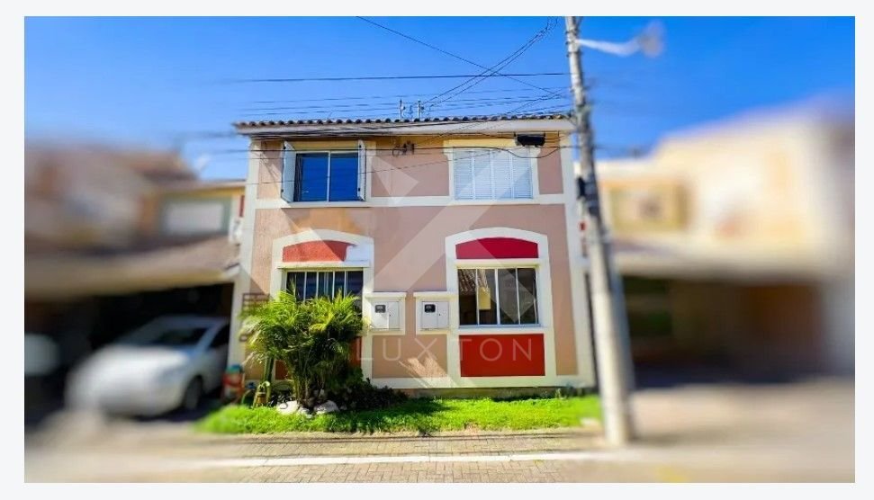 Casa com 158m², 3 dormitórios, 2 vagas, no bairro Humaitá em Porto Alegre para Comprar