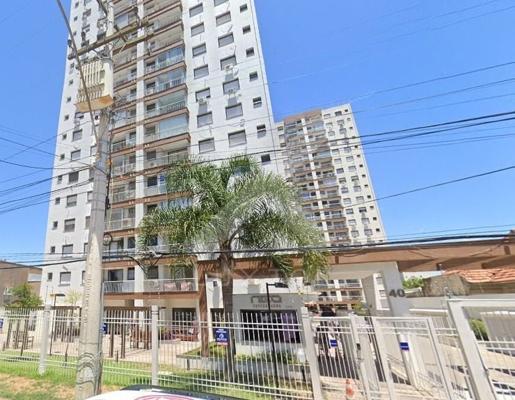 Apartamento com 81m², 3 dormitórios, 1 suíte, 2 vagas, no bairro Santa Maria Goretti em Porto Alegre para Comprar